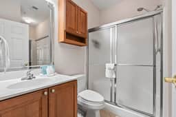 Cozy 3BR w/ Private Balcony - Dog Stays Free