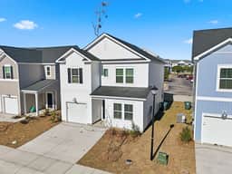 New 4BR Designer Beach Home • Near Main St & Ocean