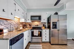 Pirates Paradise - Oceanview 2BR Condo in Arcadian Shores