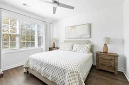Relaxing Haven Retreat: 2 Bedroom Condo with Golf Course Views