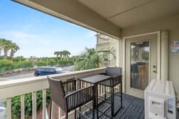 Retro-Themed Condo | 2BR | Perfect Location