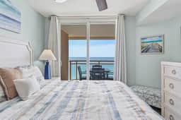 Luxury 3BR Oceanfront Penthouse w/ Lazy River