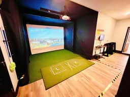 4BR Home Near MarshWalk + Pro Golf Simulator