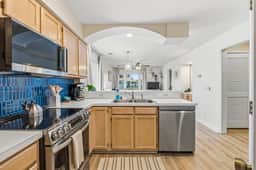 Tilghman Shores 2BR · Pool · 3-Min to the Ocean