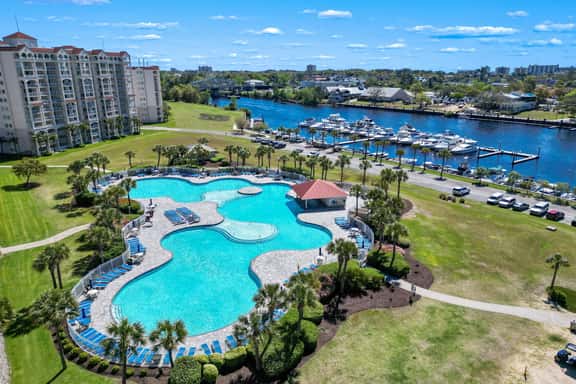 Barefoot Resort 2BR · Willow Bend · Pools & Golf - Image 1