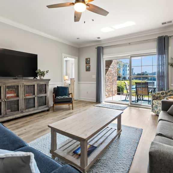 Lakeview Luxury | Magnolia Pointe 3BR | Pet-Friendly + Pools - Image 1
