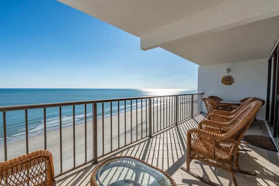 Upscale Oceanfront 3BR Condo • 14th Floor • Golf Course Views