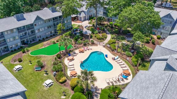 Gated 2BR w/ Pools, Lazy River + Beach Access!
