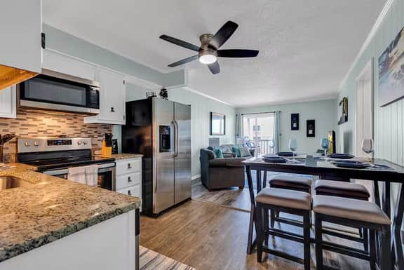 Pirates Paradise - Oceanview 2BR Condo in Arcadian Shores