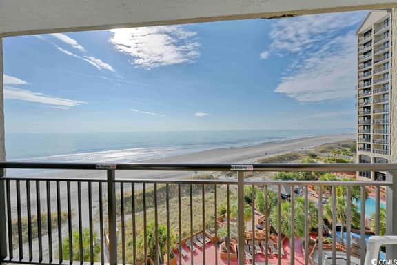 Cozy ocean front condo w/ Relaxing Pool + Cozy King Bed