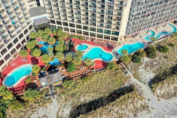 Cozy ocean front condo w/ Relaxing Pool + Cozy King Bed