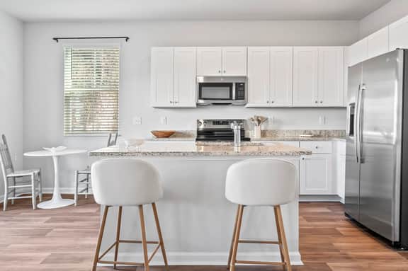 New 4BR Designer Beach Home • Near Main St & Ocean