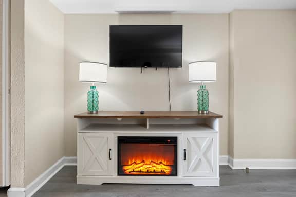 Oceanfront 1BR · Holiday Pavilion · Boardwalk - Image 3