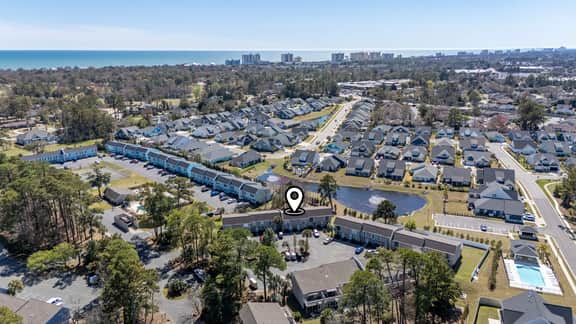 🏝️ Private 2BR Townhouse – 1 Mile to Beach + Golf Views! 🏌️‍♂️ Dogs stay free