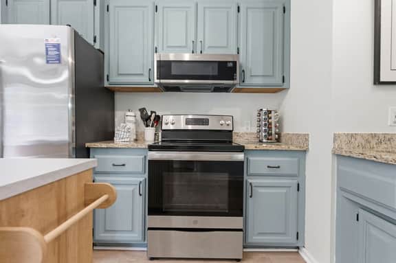 Winds Townhouse 2BR Private Yard & Beach Walk