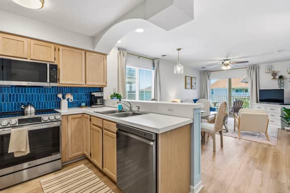 Tilghman Shores 2BR · Pool · 3-Min to the Ocean