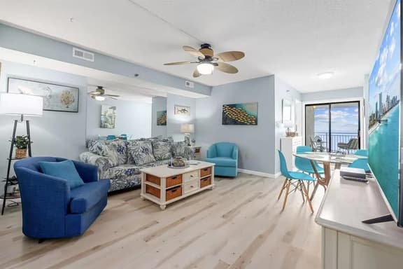 Relaxing 2BR Oceanfront Getaway | Walk to Everything