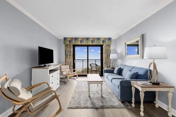 🌊 Oceanfront 3BR Condo | Sleeps 10 | Luxe Stay in Myrtle Beach