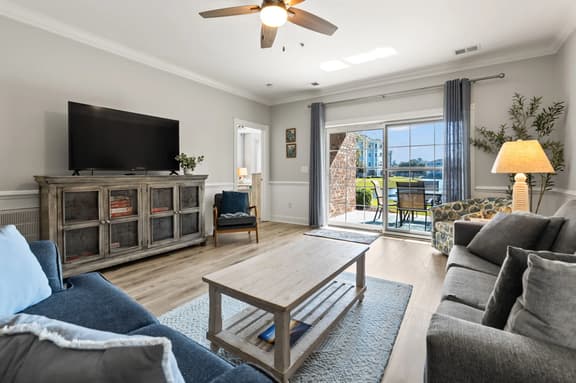 🌿 Lakeview Luxury | Magnolia Pointe 3BR | Pet-Friendly + Pools 🐾