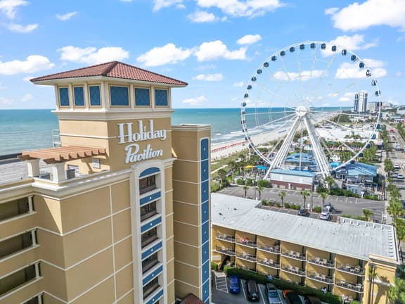 🌊 Oceanfront Gem | Holiday Pavilion 1BR | Walk to Boardwalk 🎡
